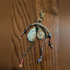 Handmade Bohemian Beaded Charm Bag Clip Keychain with Shell and Pearl Accent